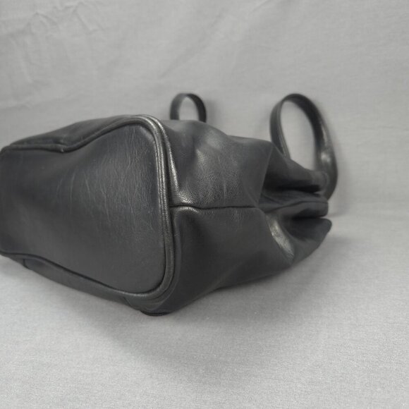 TR Bentley Black Faux Leather Tote Shoulder Bag Zip Pocket - Picture 11 of 16